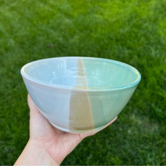 Studio Pottery Half Dipped Glazed Serving Bowl in Green Blue Tan Artist Signed - Picture 11 of 12